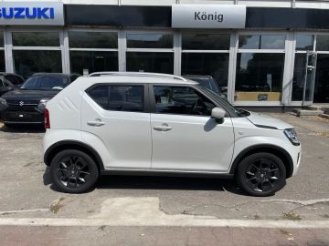 Car image 4