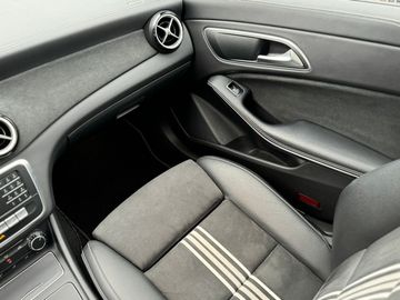 Car image 38