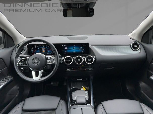 Mercedes-Benz GLA 180 100 kW image number 11