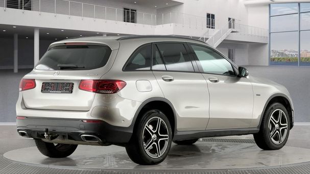 Mercedes-Benz GLC 300 e 235 kW image number 3