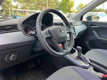 Car image 30