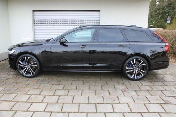 Volvo V90 Recharge T8 AWD 288 kW image number 11