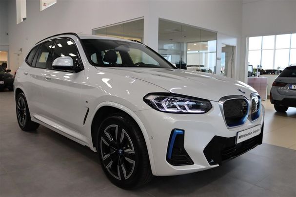 BMW iX3 M Sport 210 kW image number 2