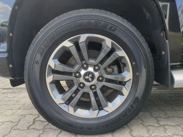 Car image 29
