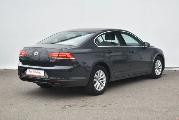 Volkswagen Passat 4Motion DSG 140 kW image number 3