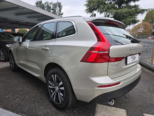 Volvo XC60 B4 AWD 145 kW image number 3