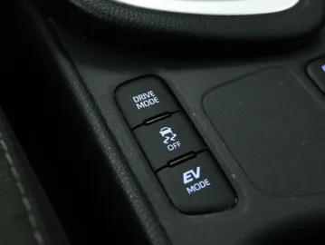 Car image 35
