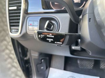 Car image 36