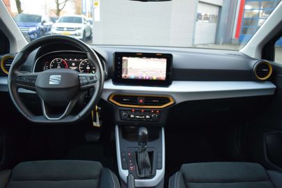 Car image 26