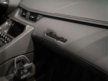 Car image 33