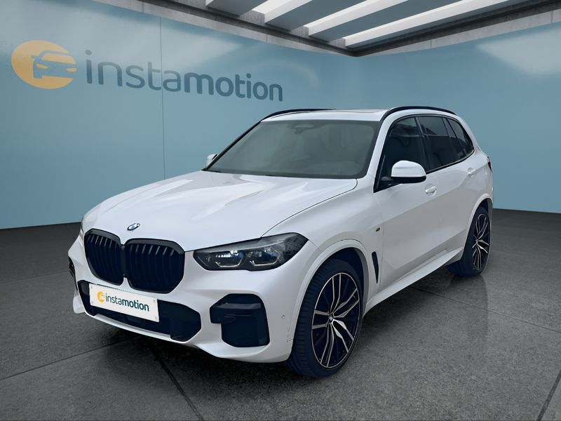 BMW X5 M50i 390 kW