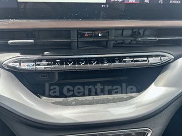 Car image 37