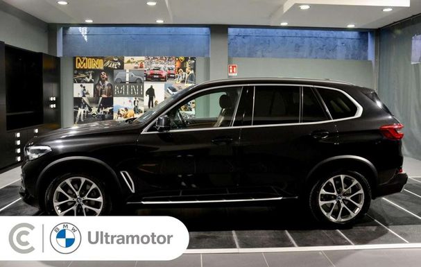 BMW X5 xDrive30d xLine 195 kW image number 2