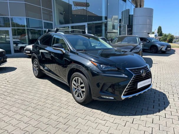 Lexus NX 300 h 145 kW image number 1