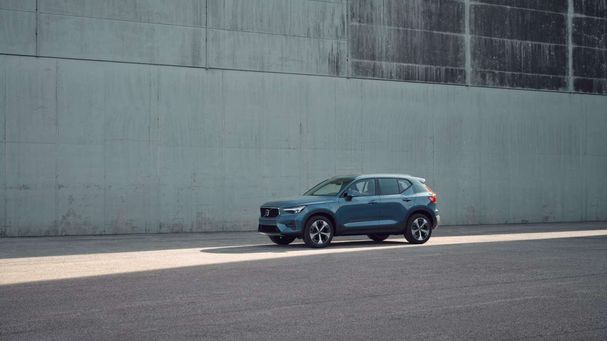 Volvo XC40 B3 Core 120 kW image number 21