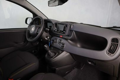 Car image 11