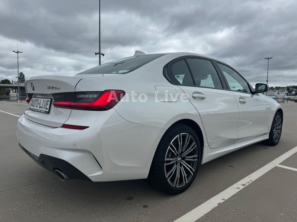 BMW 330 e M 215 kW image number 2