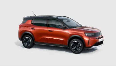 Car image 3
