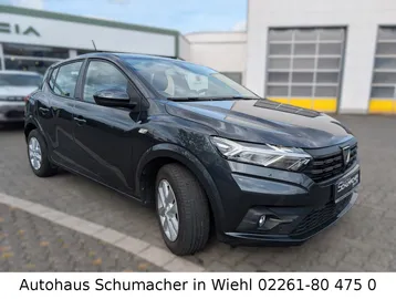 Car image 2