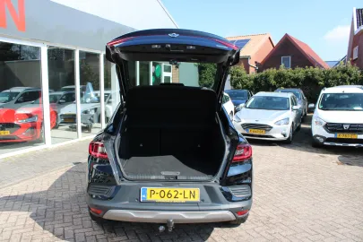 Car image 28