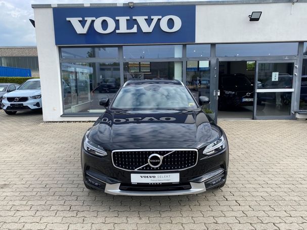 Volvo V90 Cross Country D5 AWD Pro 173 kW image number 14