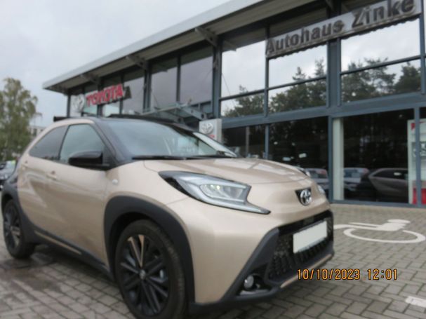 Toyota Aygo X 53 kW image number 2