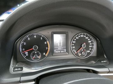 Car image 35