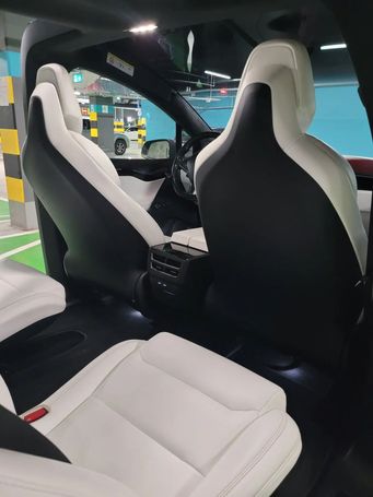 Tesla Model X Long Range Plus AWD 386 kW image number 19