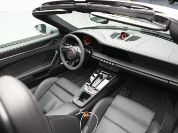 Car image 31