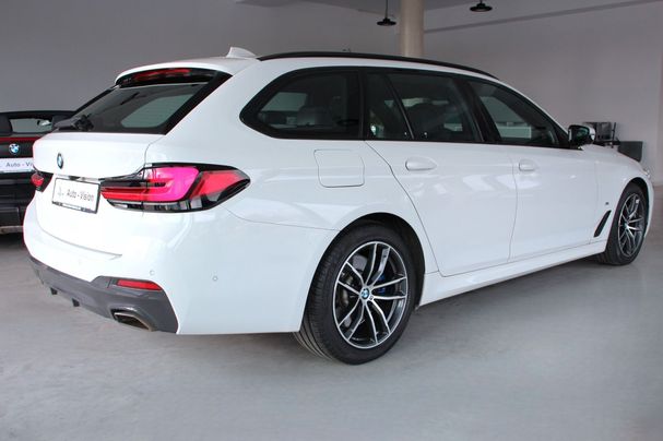 BMW 530d Touring M 210 kW image number 6