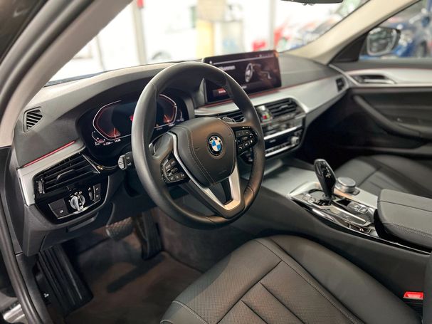 BMW 520d Touring 140 kW image number 17