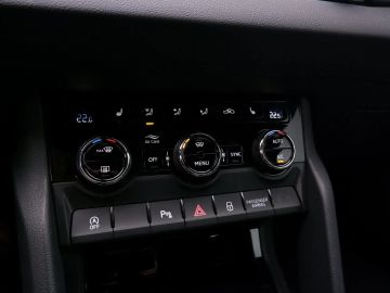 Car image 36