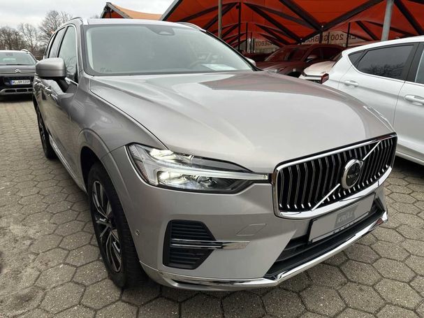 Volvo XC60 B4 Plus 145 kW image number 2