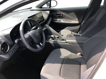 Car image 12