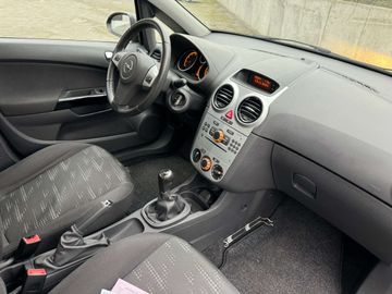 Car image 7