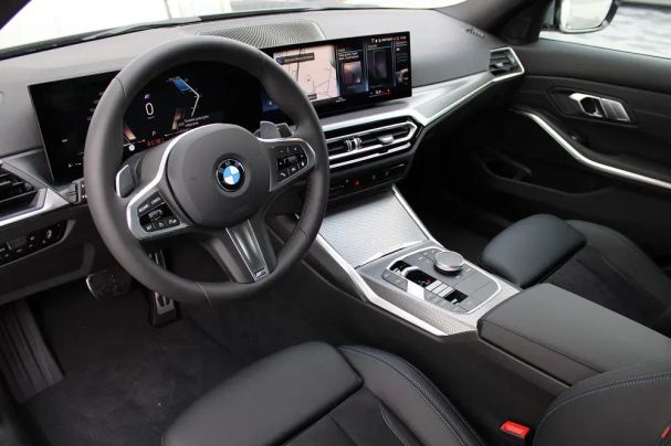 BMW 320d Touring M Sport xDrive 140 kW image number 10