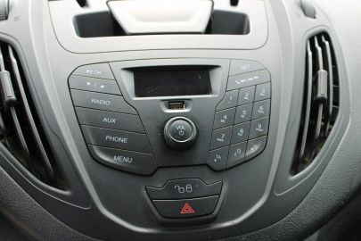 Car image 27