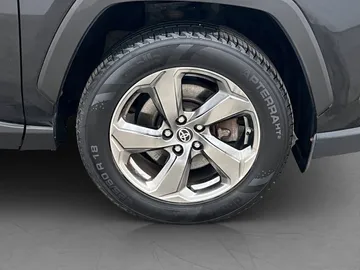 Car image 37