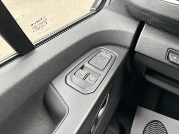 Car image 50