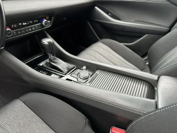 Car image 33