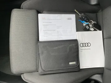 Car image 36