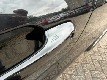 Car image 46