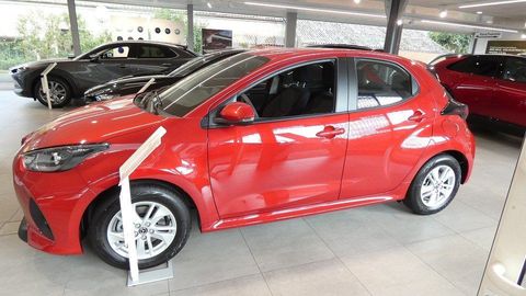 Car image 2