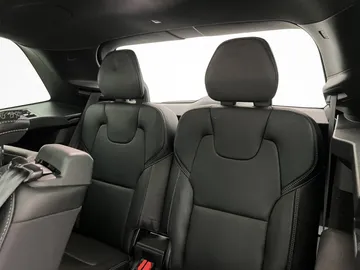 Car image 38