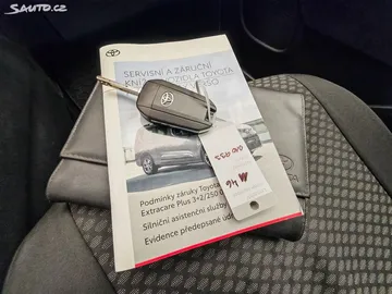 Car image 33
