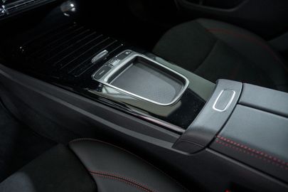 Car image 31