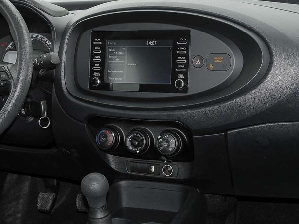 Toyota Aygo X 1.0 VVT-i 53 kW image number 8