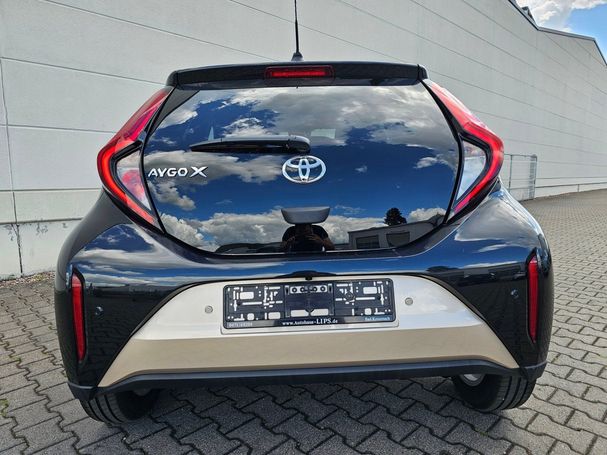 Toyota Aygo X 1.0 VVT-i 53 kW image number 17