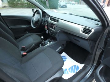 Car image 12