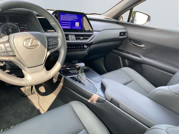 Lexus UX 250h 135 kW image number 8